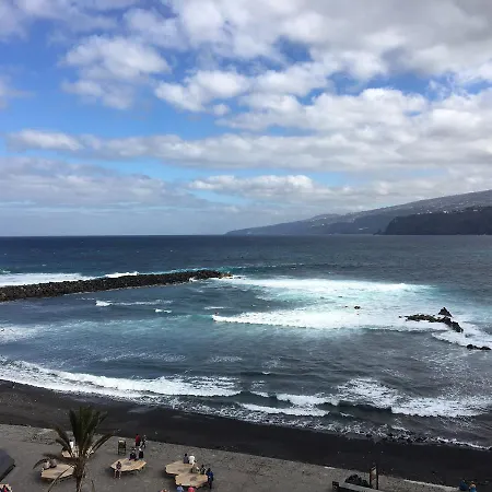 Estudio Edificio Emblematico Primera Linea アパート